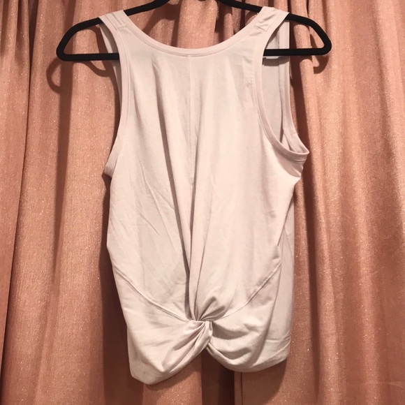 Athleta Essence Twist Top - Picture 2 of 11